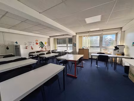 location locaux professionnels 94 m² à nice (06000)  2 473 €
