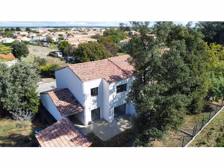 location maison 5 pièces  120.00m²  saint