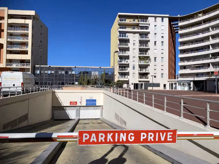 au centre-ville de perpignan  emplacement de parking sous-so