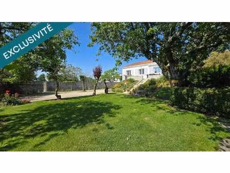 vente maison à landeronde (85150) : à vendre / 144m² landeronde