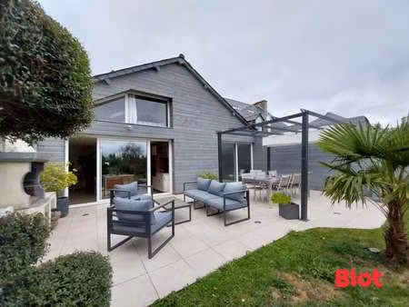 vente longère et corps de ferme à saint-guinoux (35430) : à vendre / 154m² saint-guinoux