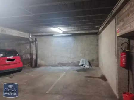 parking à louer 15 m² - agen (47) - 55€