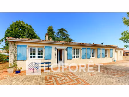 maison de plain-pied t4 (113m²) située à tesson (17460) avec un terrain constructible de 1