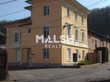 location local professionnel 370m²