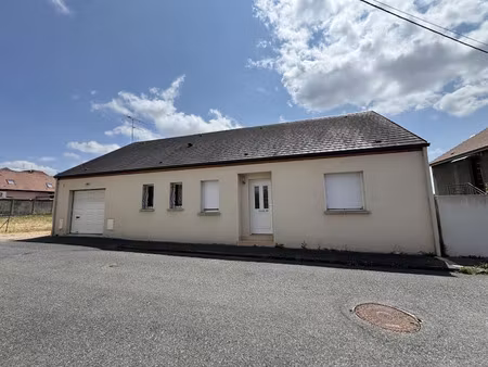 vente maison 4 pièces 103 m² à commentry (03600)  187 000 €