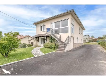 vente maison 6 pièces 124 m² à saint-junien (87200)  176 714 €