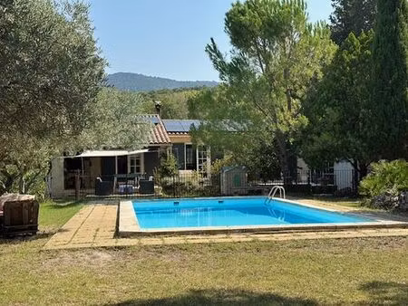 villa de luxe de 4 chambres en vente saumane-de-vaucluse  provence-alpes-côte d'azur