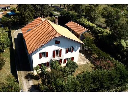 maison de 291 m² à riviere-saas-et-gourby