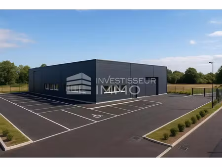 terrain à vendre avec permis de construire purgé pour entrepot de 800m2