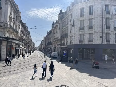 location local commercial 105m² orleans 45000