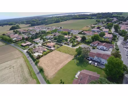 vente terrain 767m2 orx 40230 - 179000 € - surface privée