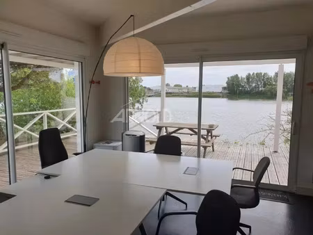 vente bureaux et commerces à saint-herblain (44800) : à vendre / 90m² saint-herblain