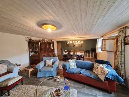 rare sur le marché  maison située en campagne avec 1 hectare ...