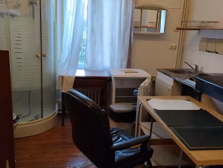 location meublée appartement 1 pièce 20 m² à saint-quentin (02100)  330 €