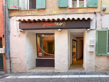 local commercial à louer à roquebrune-sur-argens