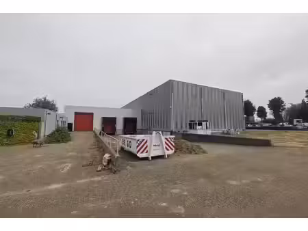 entrepôt à louer à malle