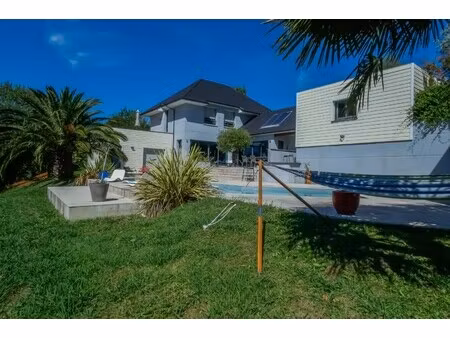 maison de luxe à vendre à artiguelouve