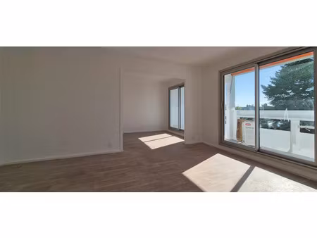 vente appartement 5 pièces 95 m² à decines-charpieu (69150)  229 000 €