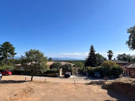 vente terrain 652 m² à les mayons (83340)  127 500 €