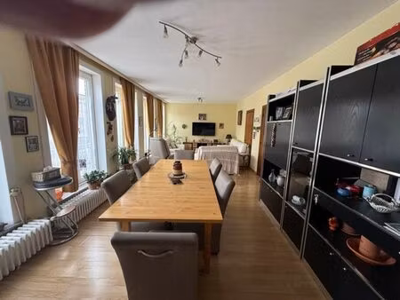 grand appartement 3chambres avec garage