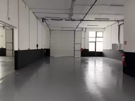 local d'activités de 174m²