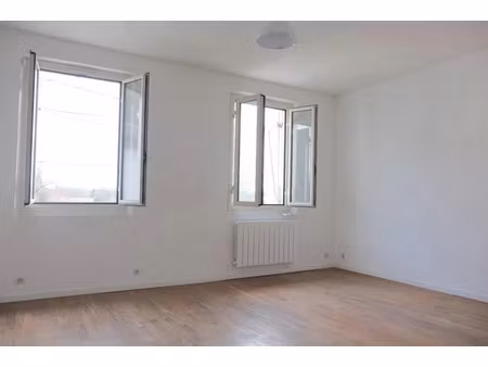 location appartement 3 pièces 65 m² à amilly (45200)  630 €