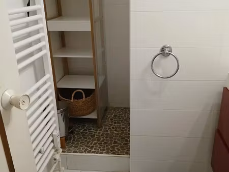 location meublée appartement 2 pièces 48 m² à saint-raphael (83700)  800 €