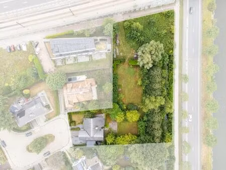 --- nieuw --- ontwikkelingsgrond (2.394m²) + woning op u...