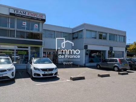 location bureaux et commerces à saint-herblain (44800) : à louer / 37m² saint-herblain