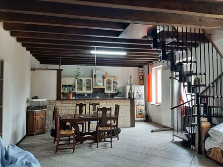 belle opportunité. maison de village a rafraichir