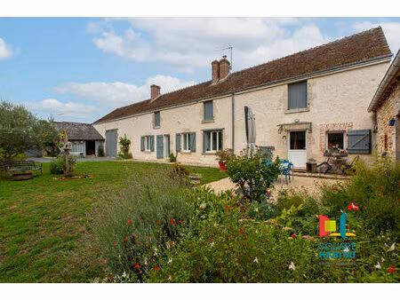 maison saint denis sur loire