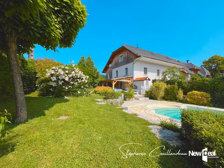 ancienne bâtisse de caractère rénovée dans un cadre bucolique