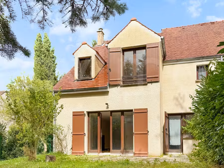 maison familiale en plein coeur du village