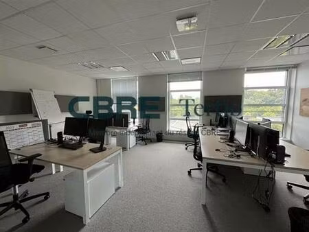 location bureau tours 347 m²