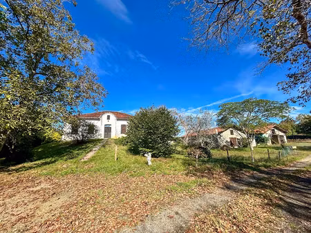 vente maison 8 pièces 190 m² à grenade-sur-l'adour (40270)  159 000 €