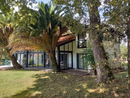 aux portes de bayonne - maison de 200 m2 sur parcelle de 215