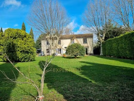 mas de campagne scindée en 6 appartements t2 sur un parc arboré de 5446m2