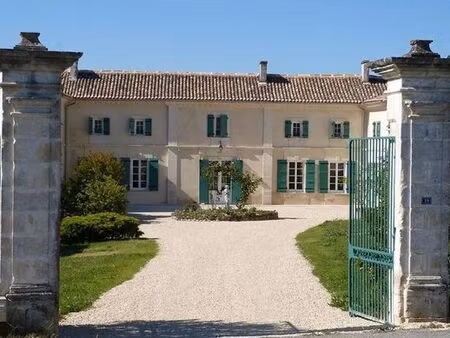 palais de 510 m² en vente saint-thomas-de-conac  france