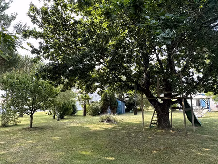 vente terrain 4 pièces 1651m2 saint-palais-sur-mer (17420) - 636000 € - surface privée