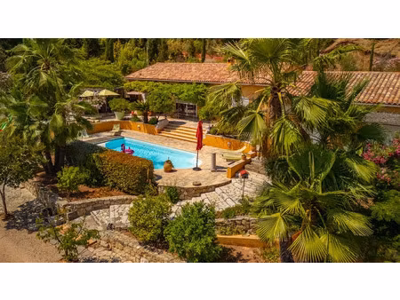 vente maison 6 pièces 240 m² à la motte (83920)  1 150 000 €