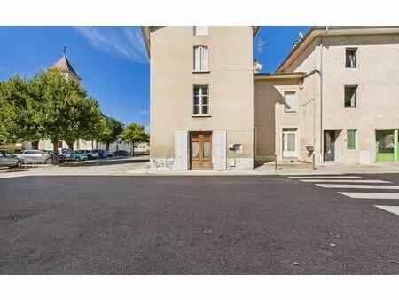 maison chatte 68 m² t-4 à vendre  63 000 €