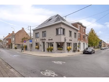 commercieel te koop in rumbeke met 3 slaapkamers