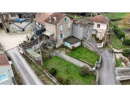 maison de village en pierre à rénover