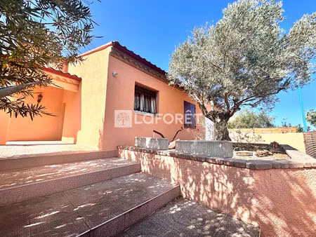 villa 4 faces  plain-pied   piscine  536 m² de terrain à montescot