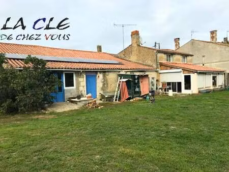 vente maison à maillezais (85420) : à vendre / 151m² maillezais