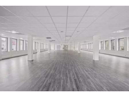 location locaux professionnels 388 m² à clichy (92110)  8 823 €
