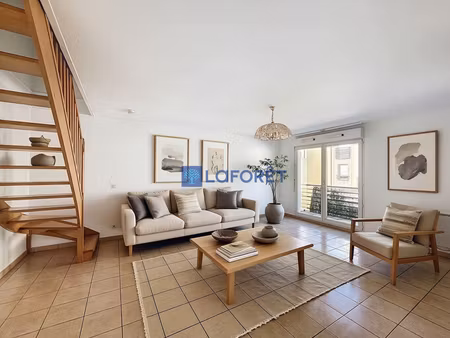 appartement en duplex de type 3 pièces - saint-germain-les-corbeil