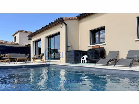 maison à 4 km d'uzès plain-pied de 110 m2 à 4 chambres   pis