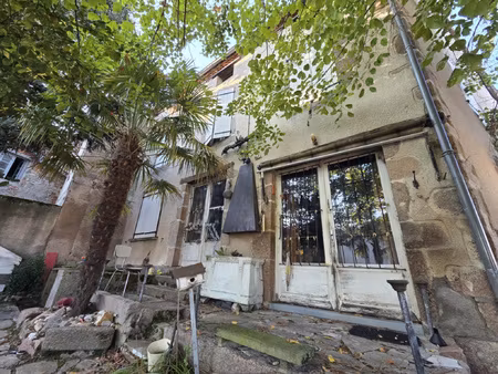 maison de village à rénover environ 120 m2 habitables ca