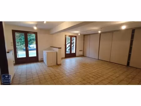 appartement à louer 3 pièces 65.57 m² - fontaine-le-comte (86) - 605€